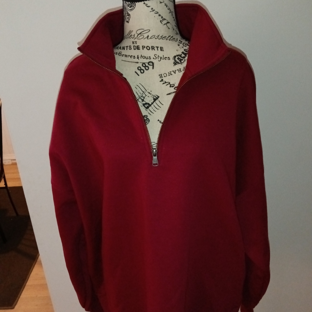 Women's XL Pullover. NWT